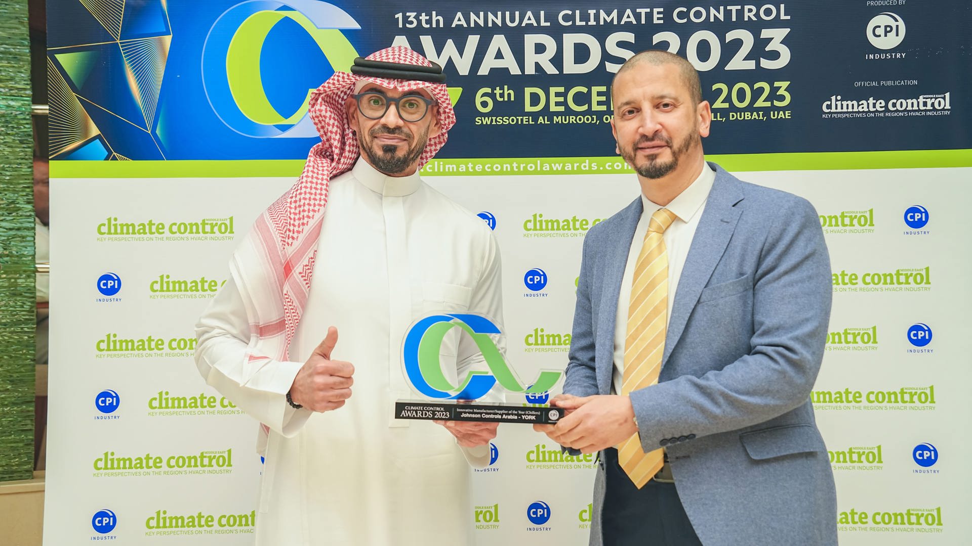 Johnson Controls Arabia Representitive receving the Supplier of the Year awards at the 13th edition of the Climate Controls Awards
